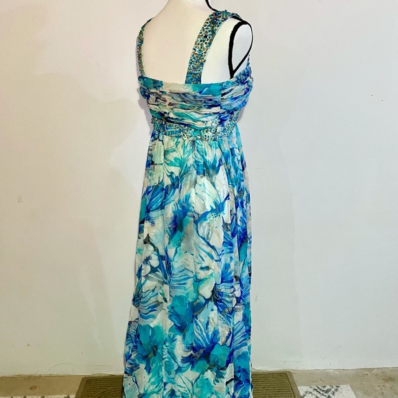 Beautiful Blue & Gold Formal Dress! - Picture 5 of 7